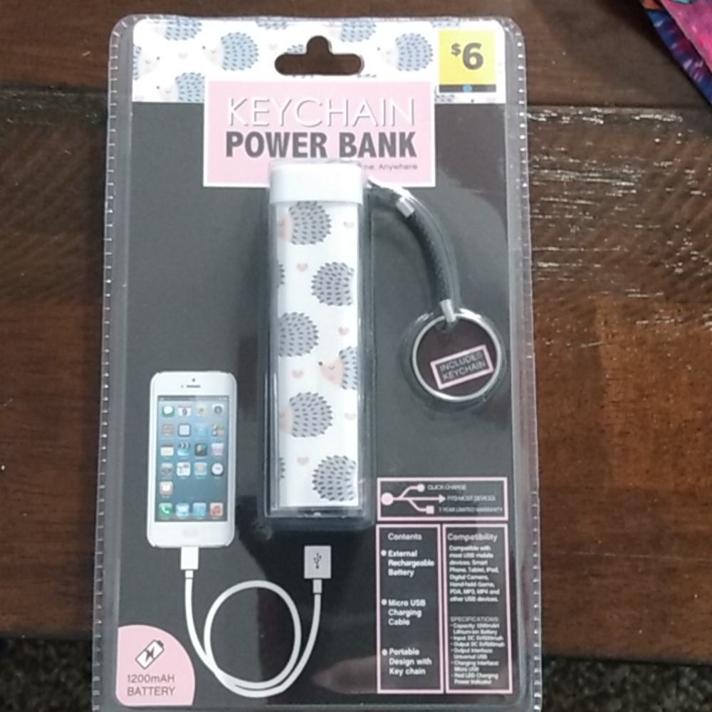 Porcupine/hearts keychain power bank
